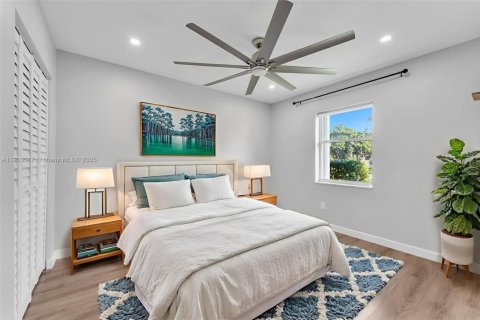 House in Davie, Florida 4 bedrooms, 148.36 sq.m. № 1954927 - photo 19