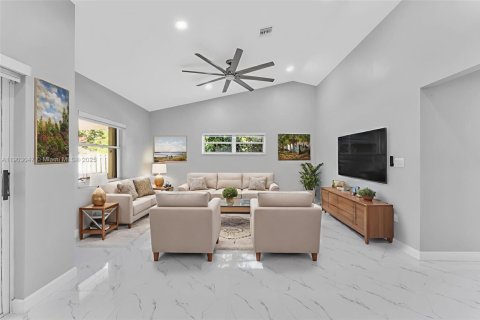 House in Davie, Florida 4 bedrooms, 148.36 sq.m. № 1954927 - photo 24