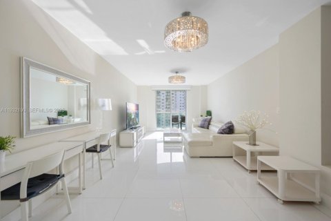 Condo in Sunny Isles Beach, Florida, 3 bedrooms  № 1991637 - photo 4
