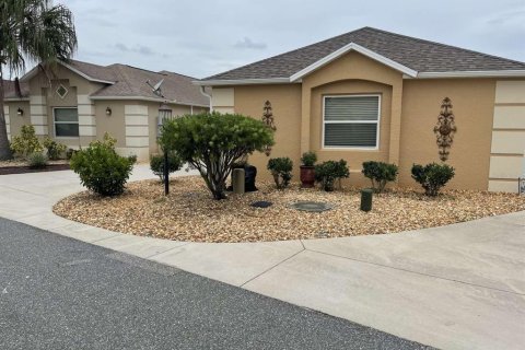House in The Villages, Florida 2 bedrooms, 117.99 sq.m. № 2214629