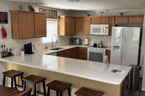House in The Villages, Florida 2 bedrooms, 117.99 sq.m. № 2214629 - photo 6
