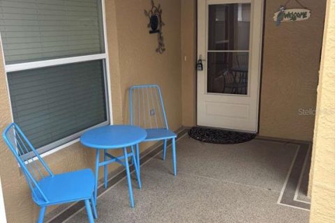 House in The Villages, Florida 2 bedrooms, 117.99 sq.m. № 2214629 - photo 3