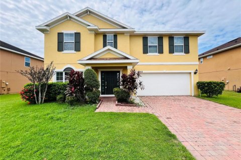 House in Kissimmee, Florida 5 bedrooms, 261.43 sq.m. № 2369659