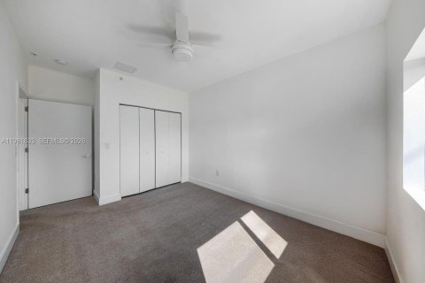 Adosado en venta en Plantation, Florida, 3 dormitorios, 150.13 m2 № 2023846 - foto 14