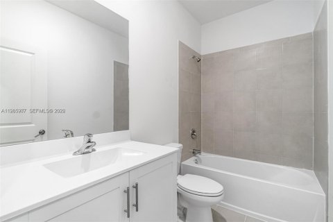 Touwnhouse à vendre à Homestead, Floride: 3 chambres, 123.65 m2 № 2051808 - photo 18