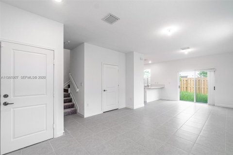 Touwnhouse à vendre à Homestead, Floride: 3 chambres, 123.65 m2 № 2051808 - photo 5