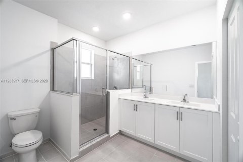 Touwnhouse à vendre à Homestead, Floride: 3 chambres, 123.65 m2 № 2051808 - photo 15