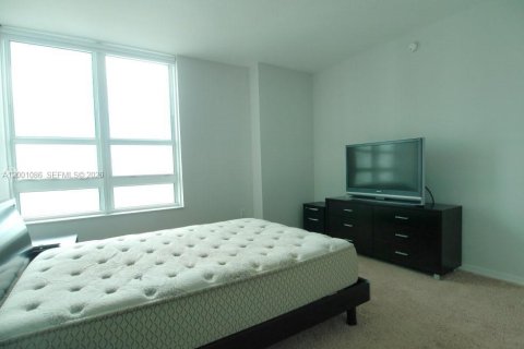 Condominio en venta en Miami, Florida, 1 dormitorio, 59.36 m2 № 2065348 - foto 7