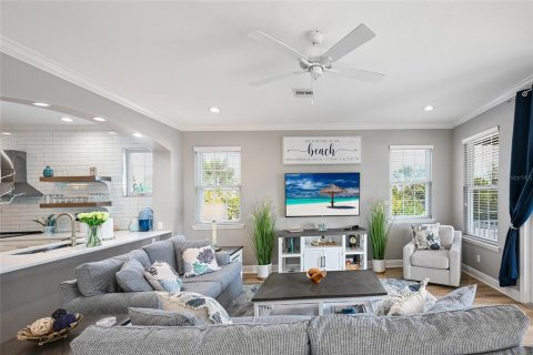 Villa ou maison à vendre à Anna Maria, Floride: 4 chambres, 238.48 m2 № 2284818 - photo 12