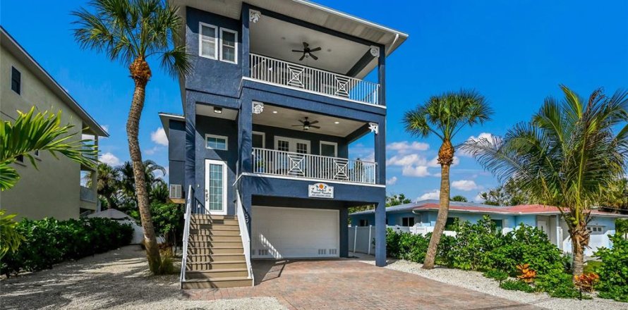 Villa ou maison à Anna Maria, Floride 4 chambres, 238.48 m2 № 2284818