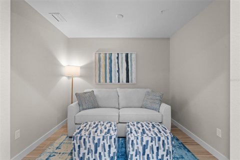 Condo in Cape Coral, Florida, 2 bedrooms  № 1677577 - photo 14