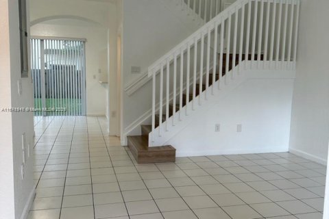 Townhouse in Homestead, Florida 3 bedrooms, 120.96 sq.m. № 1943567 - photo 6