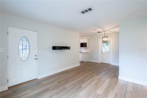 Villa ou maison à louer à Ruskin, Floride: 2 chambres, 81.1 m2 № 2155889 - photo 6