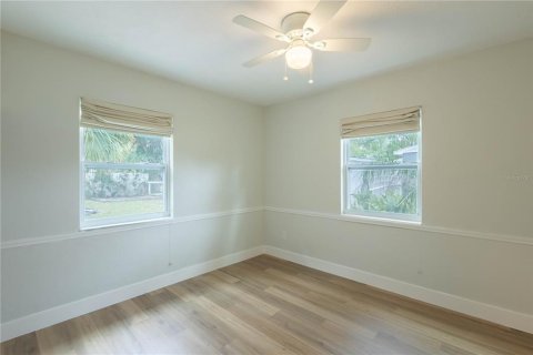 Villa ou maison à louer à Ruskin, Floride: 2 chambres, 81.1 m2 № 2155889 - photo 15