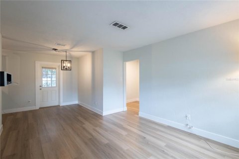 Villa ou maison à louer à Ruskin, Floride: 2 chambres, 81.1 m2 № 2155889 - photo 5