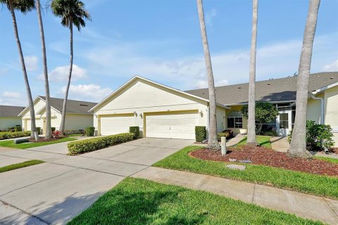 Casa en venta en Kissimmee, Florida, 2 dormitorios, 131.64 m2 № 1774959 - foto 2