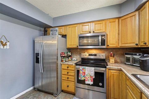 Casa en venta en Lady Lake, Florida, 3 dormitorios, 210.52 m2 № 1858106 - foto 16