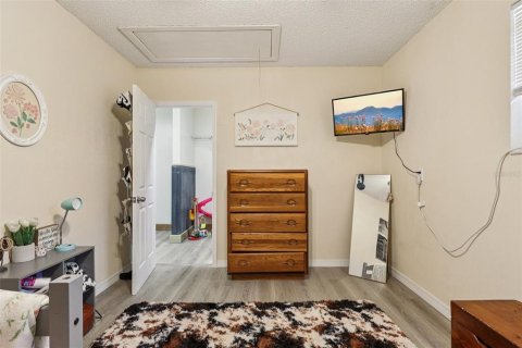 Casa en venta en Lady Lake, Florida, 3 dormitorios, 210.52 m2 № 1858106 - foto 21