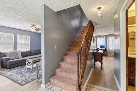 Casa en venta en Lady Lake, Florida, 3 dormitorios, 210.52 m2 № 1858106 - foto 6
