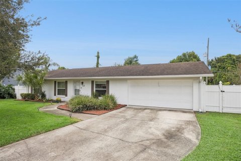 Villa ou maison à vendre à Orlando, Floride: 3 chambres, 104.05 m2 № 2396119 - photo 2
