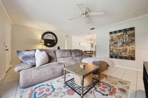 Villa ou maison à vendre à Orlando, Floride: 3 chambres, 104.05 m2 № 2396119 - photo 11