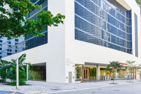 Condominio en alquiler en Miami, Florida, 2 dormitorios, 102.19 m2 № 2060954 - foto 25