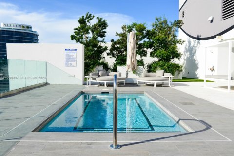 Condominio en alquiler en Miami, Florida, 2 dormitorios, 102.19 m2 № 2060954 - foto 20