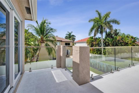 Villa ou maison à vendre à Pembroke Pines, Floride: 5 chambres, 336.49 m2 № 2087006 - photo 26