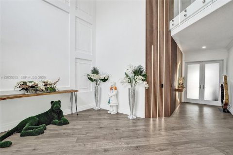 Villa ou maison à vendre à Pembroke Pines, Floride: 5 chambres, 336.49 m2 № 2087006 - photo 10