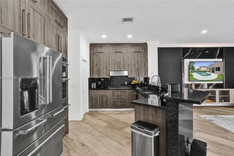 Villa ou maison à vendre à Pembroke Pines, Floride: 5 chambres, 336.49 m2 № 2087006 - photo 12