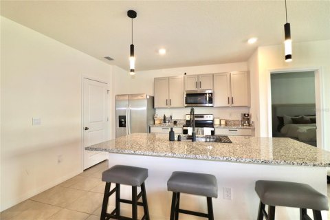 Villa ou maison à louer à Wesley Chapel, Floride: 3 chambres, 157 m2 № 2106074 - photo 6