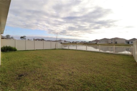 Villa ou maison à louer à Wesley Chapel, Floride: 3 chambres, 157 m2 № 2106074 - photo 3