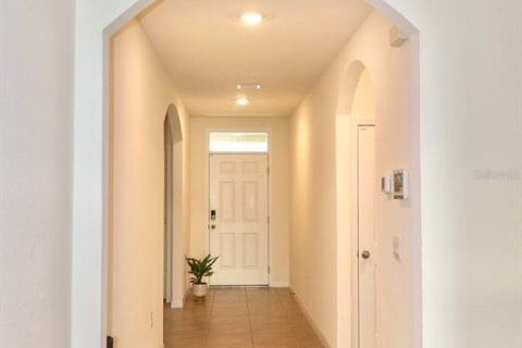 Villa ou maison à louer à Wesley Chapel, Floride: 3 chambres, 157 m2 № 2106074 - photo 14