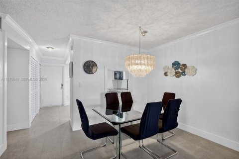 Купить кондоминиум в Халландейл-Бич, Флорида 2 спальни, 82.5м2, № 2042713 - фото 10