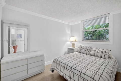 Купить кондоминиум в Халландейл-Бич, Флорида 2 спальни, 82.5м2, № 2042713 - фото 23