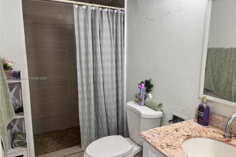 Купить кондоминиум в Норт-Майами-Бич, Флорида 2 спальни, 96.8м2, № 2023105 - фото 12
