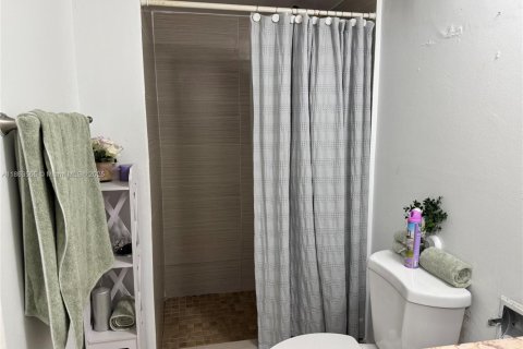 Купить кондоминиум в Норт-Майами-Бич, Флорида 2 спальни, 96.8м2, № 2023105 - фото 13