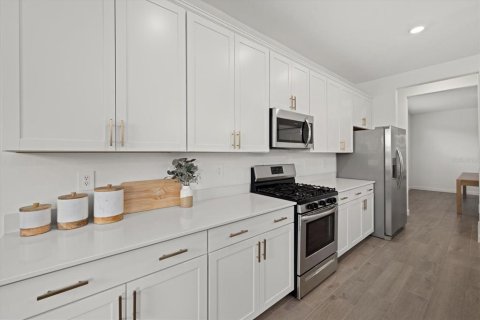 Villa ou maison à vendre à Bradenton, Floride: 5 chambres, 310.67 m2 № 1912066 - photo 7