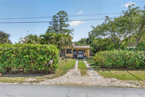 House in Homestead, Florida 5 bedrooms № 2178934 - photo 3