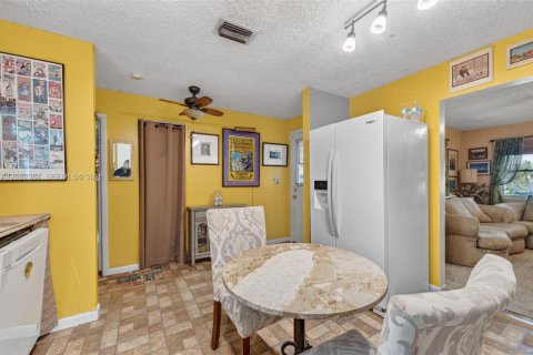 House in Homestead, Florida 5 bedrooms № 2178934 - photo 14