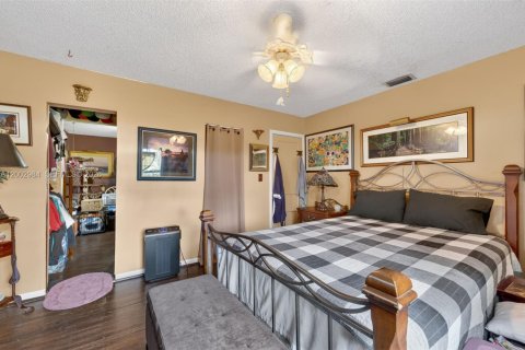 House in Homestead, Florida 5 bedrooms № 2178934 - photo 17