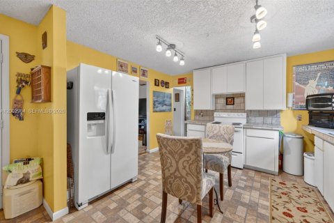 House in Homestead, Florida 5 bedrooms № 2178934 - photo 11