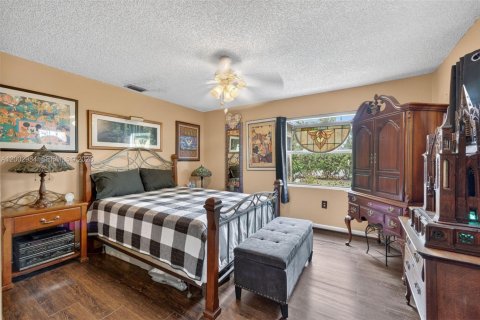 House in Homestead, Florida 5 bedrooms № 2178934 - photo 15