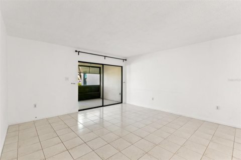 Copropriété à vendre à Clearwater, Floride: 2 chambres, 99.41 m2 № 1583532 - photo 7