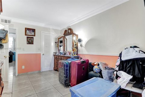 Condo in Miami Gardens, Florida, 2 bedrooms  № 1703498 - photo 19