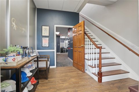 Immobilier commercial à louer à Orlando, Floride: 490.8 m2 № 2103285 - photo 8