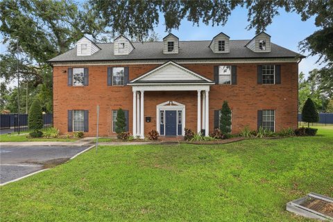 Immobilier commercial à louer à Orlando, Floride: 490.8 m2 № 2103285 - photo 5
