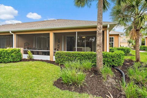 Townhouse in Parrish, Florida 2 bedrooms, 139.26 sq.m. № 2152333 - photo 27