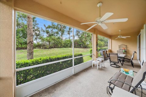 Townhouse in Parrish, Florida 2 bedrooms, 139.26 sq.m. № 2152333 - photo 22