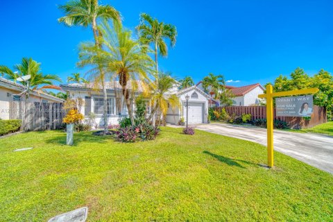 Villa ou maison à vendre à Miami, Floride: 3 chambres, 135.08 m2 № 2422926 - photo 7